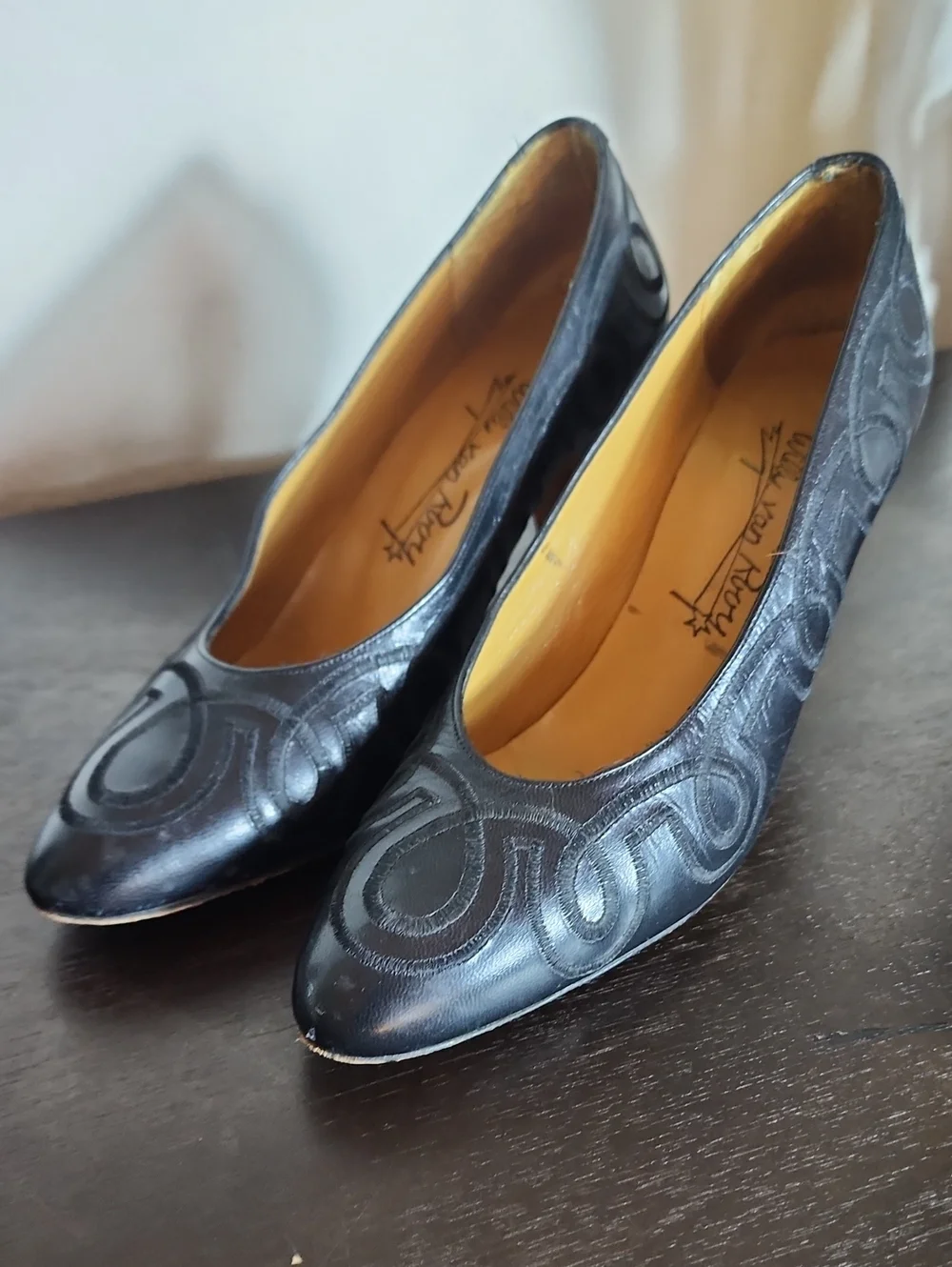 RARE✨️WILLY VAN ROOY Vintage Black Pumps